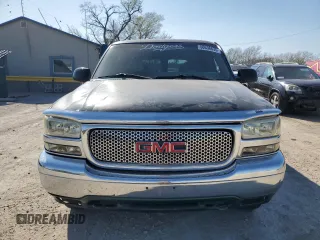 2001 GMC Yukon SLT with VIN 1GKEK13TX1J168370, listed as a Copart auction lot 50636635 with 276,374 mi miles and Salvage Title. Bid and sale history available at carsss.com. Image 5.