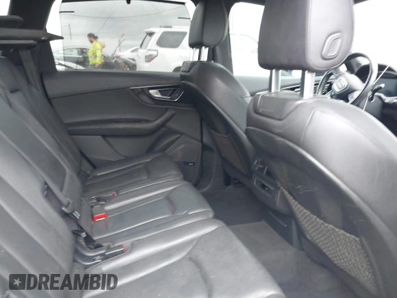 2017 Audi Q7 Premium Plus with VIN WA1LAAF71HD054278, listed as a IAAI auction lot 41391066 with 100,201 mi miles. Bid and sale history available at carsss.com. Image 8.