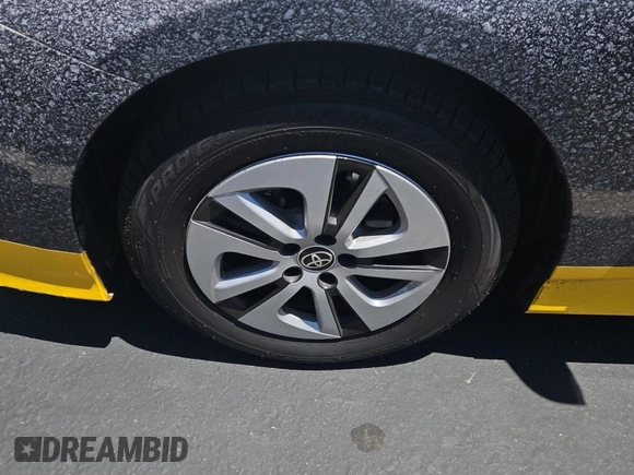 2017 Toyota Prius Two with VIN JTDKARFU6H3047726, listed as a IAAI auction lot 42619600 with 215,918 mi miles and . Bid and sale history available at DreamBid. Image 28.