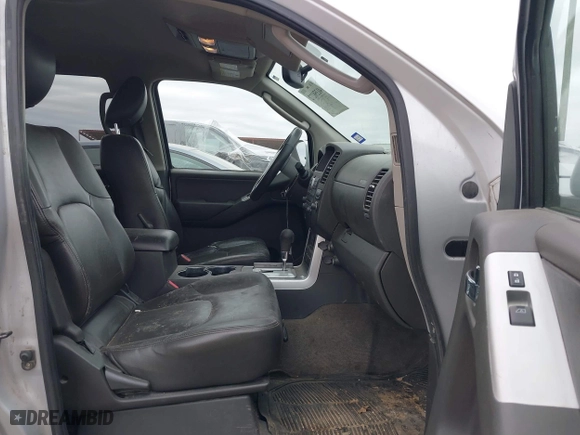 2012 Nissan Pathfinder LE with VIN 5N1AR1NN6CC625814, listed as a IAAI auction lot 41359272 with 174,657 mi miles. Bid and sale history available at carsss.com. Image 5.