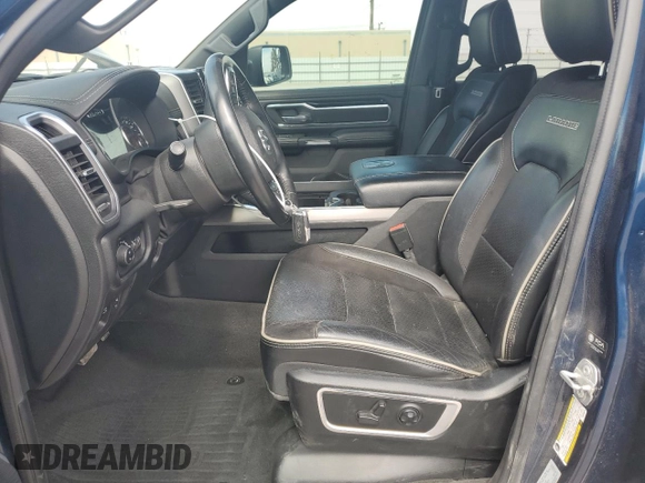 2021 Ram 1500 Laramie z VIN 1C6SRFJT3MN808479, wystawiony jako Copart lot #56600935 z przebiegiem 70 336 mil mil oraz Szkoda całkowita • Salvage title. Historia ofert i sprzedaży dostępna na DreamBid. Obrazek 7.