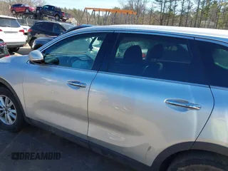 2019 Kia Sorento L with VIN 5XYPG4A38KG456514, listed as a IAAI auction lot 41714142 with 53,777 mi miles. Bid and sale history available at carsss.com. Image 15.