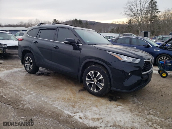 2020 Toyota Highlander XLE with VIN 5TDHZRBH1LS036538, listed as a Copart auction lot 46052625 with 117,597 mi miles and Salvage Title. Bid and sale history available at carsss.com. Image 4.