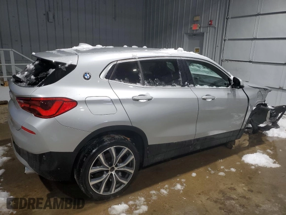 2018 BMW X2 xDrive28i with VIN WBXYJ5C38JEF75444, listed as a Copart auction lot 88367105 with 63,701 mi miles and Salvage Title. Bid and sale history available at carsss.com. Image 3.