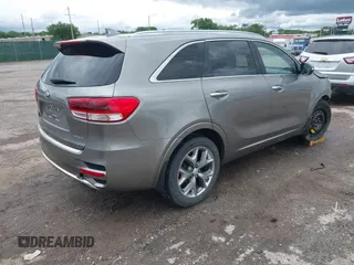 2017 Kia Sorento SXL z VIN 5XYPK4A59HG253995, wystawiony jako IAAI lot #42367134 z przebiegiem 118 084 mil mil oraz . Historia ofert i sprzedaży dostępna na DreamBid. Obrazek 4.