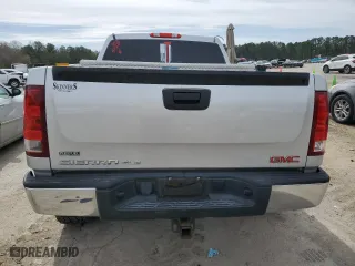 2010 GMC Sierra 1500 SLE with VIN 3GTRKVE3XAG209440, listed as a Copart auction lot 48040015 with 179,408 mi miles and Salvage Title. Bid and sale history available at carsss.com. Image 6.