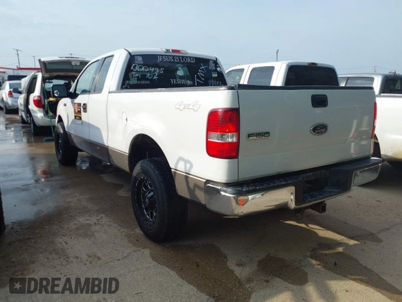 2004 Ford F-150 XLT with VIN 1FTPX14594NB00435, listed as a IAAI auction lot 42141898 with 261,217 mi miles and . Bid and sale history available at carsss.com. Image 3.