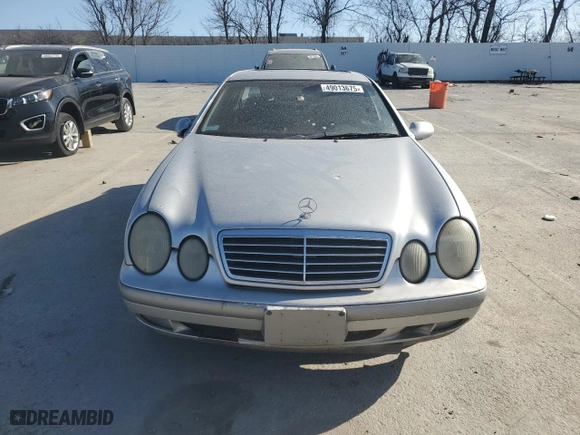 1998 Mercedes-Benz CLK-Class with VIN WDBLJ65G3WF024431, listed as a Copart auction lot 49013675 with 0 mi miles and Clean Title. Bid and sale history available at carsss.com. Image 5.