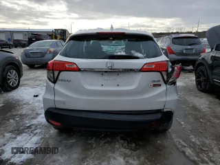 2021 Honda HR-V LX with VIN 3CZRU6H30MM708145, listed as a Copart auction lot 45362525 with 39,243 mi miles and Salvage Title. Bid and sale history available at carsss.com. Image 6.