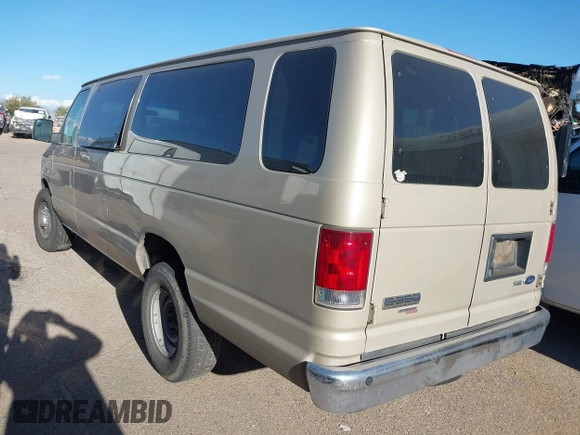 2010 Ford Econoline Passenger XL with VIN 1FBSS3BL7ADA29540, listed as a IAAI auction lot 41022591 with 208,662 mi miles. Bid and sale history available at carsss.com. Image 3.