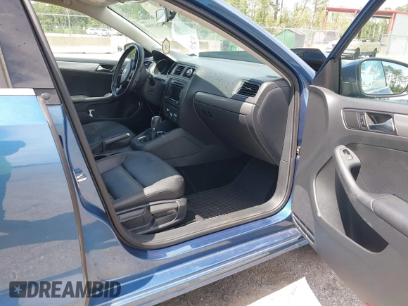 2015 Volkswagen Jetta Sport with VIN 3VWD17AJ9FM297822, listed as a IAAI auction lot 42621800 with 99,966 mi miles and . Bid and sale history available at DreamBid. Image 5.