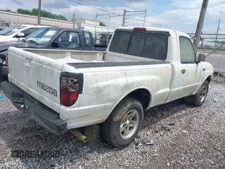 2001 Mazda B-Series Truck SX z VIN 4F4YR12C31TM09588, wystawiony jako IAAI lot #42261292 z przebiegiem 397 845 mil mil oraz . Historia ofert i sprzedaży dostępna na DreamBid. Obrazek 4.