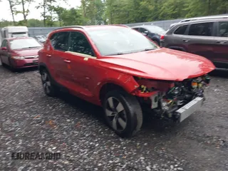 2022 Volvo XC40 Momentum с VIN YV4162UK5N2696616, выставлен на аукционе IAAI как лот 42578936 с пробегом 33 700 миль миль и . История ставок и продаж доступна на DreamBid. Изображение 1.