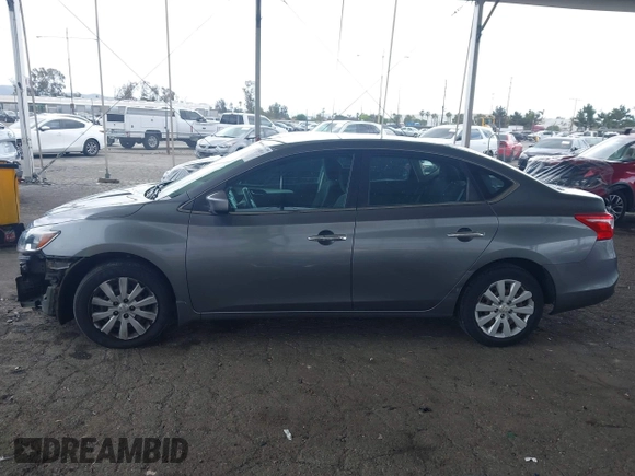 2018 Nissan Sentra S with VIN 3N1AB7AP6JY261050, listed as a IAAI auction lot 41910814 with 70,627 mi miles. Bid and sale history available at carsss.com. Image 15.