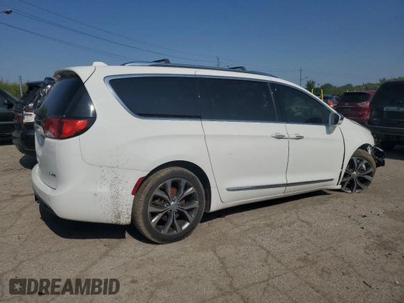 2017 Chrysler Pacifica Limited with VIN 2C4RC1GG4HR500560, listed as a Copart auction lot 59098685 with 92,817 mi miles and Clean title. Bid and sale history available at DreamBid. Image 3.
