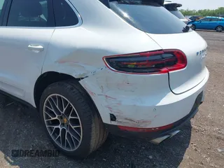 2018 Porsche Macan S with VIN WP1AB2A50JLB33909, listed as a IAAI auction lot 42392836 with 89,328 mi miles and . Bid and sale history available at DreamBid. Image 6.