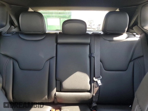 2024 Jeep Compass Latitude Lux с VIN 3C4NJDFN1RT593929, выставлен на аукционе Copart как лот 53492725 с пробегом 14 033 миль миль и Списание • Salvage title. История ставок и продаж доступна на DreamBid. Изображение 10.