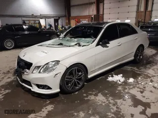 2010 Mercedes-Benz E-Class E 350 Luxury with VIN WDDHF8HB2AA197101, listed as a IAAI auction lot 41084768 with 120,989 mi miles. Bid and sale history available at carsss.com. Image 2.