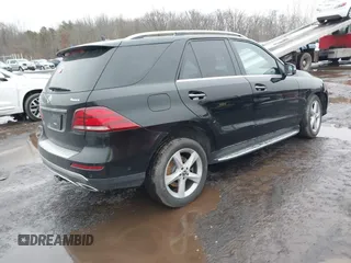2019 Mercedes-Benz GLE 400 with VIN 4JGDA5GB3KB207679, listed as a IAAI auction lot 41556577 with 199,755 mi miles and . Bid and sale history available at DreamBid. Image 4.