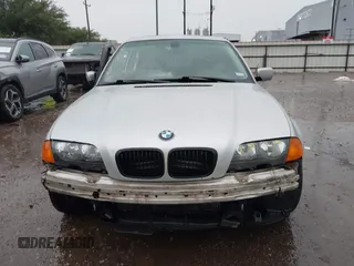 2000 BMW 3 Series 328i with VIN WBAAM533XYEJ40578, listed as a IAAI auction lot 42497924 with Not provided miles and . Bid and sale history available at DreamBid. Image 13.