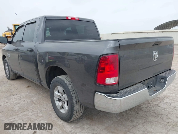 2022 Ram 1500 Tradesman z VIN 3C6RR6KG2NG205761, wystawiony jako IAAI lot #41921231 z przebiegiem 40 347 mil mil oraz . Historia ofert i sprzedaży dostępna na DreamBid. Obrazek 3.