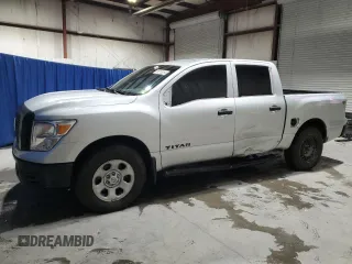 2017 Nissan Titan S with VIN 1N6AA1EJ5HN569446, listed as a Copart auction lot 85218284 with 84,771 mi miles and Salvage Title. Bid and sale history available at carsss.com. Image 1.