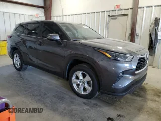 2024 Toyota Highlander LE with VIN 5TDKDRAH4RS529743, listed as a Copart auction lot 53196865 with 31,678 mi miles and Salvage title. Bid and sale history available at DreamBid. Image 4.