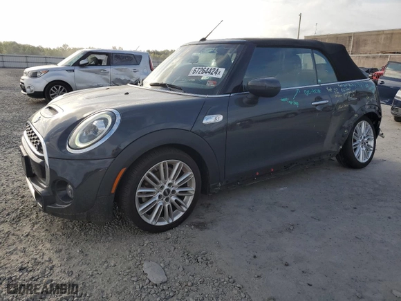 2020 MINI Convertible Cooper S with VIN WMWWJ5C05L3L74698, listed as a Copart auction lot 67264424 with NaN miles and Salvage Title. Bid and sale history available at carsss.com. Image 1.