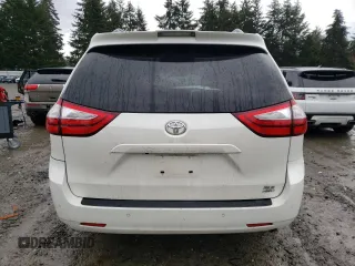 2018 Toyota Sienna XLE with VIN 5TDDZ3DC5JS194553, listed as a Copart auction lot 46648255 with 68,445 mi miles and Salvage Title. Bid and sale history available at carsss.com. Image 6.