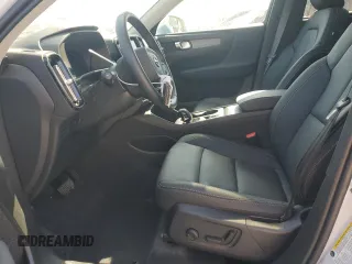 2025 Volvo XC40 Core Bright Theme with VIN YV4L12UJ3S2577263, listed as a Copart auction lot 63304625 with Not provided miles and Clean title. Bid and sale history available at DreamBid. Image 7.