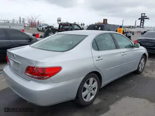2006 Lexus ES 330 with VIN JTHBA30G165163156, listed as a IAAI auction lot 42104066 with 205,480 mi miles. Bid and sale history available at carsss.com. Image 4.