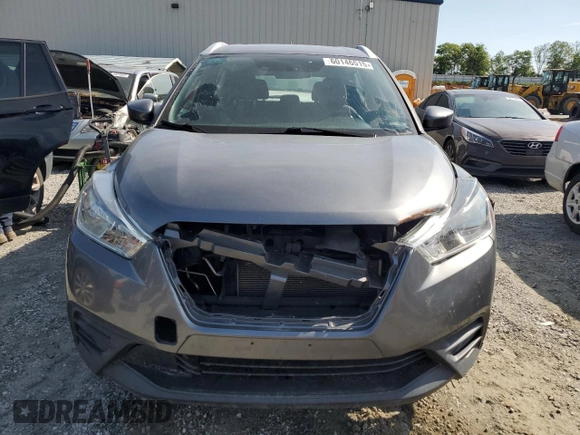 2019 Nissan Kicks S z VIN 3N1CP5CU5KL528386, wystawiony jako Copart lot #60146515 z przebiegiem 139 169 mil mil oraz Czysty tytuł • Clean title. Historia ofert i sprzedaży dostępna na DreamBid. Obrazek 5.