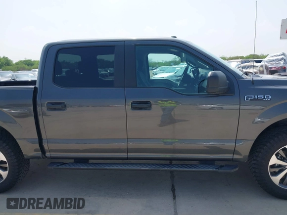 2018 Ford F-150 XL with VIN 1FTEW1C5XJKG03156, listed as a IAAI auction lot 41866941 with 90,388 mi miles. Bid and sale history available at carsss.com. Image 13.