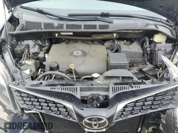 2018 Toyota Sienna SE with VIN 5TDXZ3DC1JS934855, listed as a Copart auction lot 60101785 with 53,726 mi miles and Salvage title. Bid and sale history available at DreamBid. Image 12.