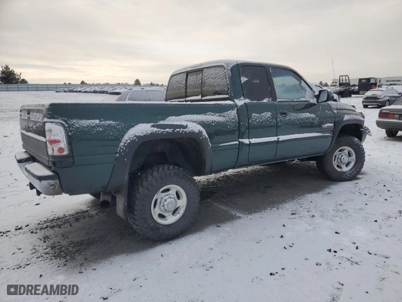 2000 Dodge Ram 2500 with VIN 1B7KF2369YJ151573, listed as a Copart auction lot 83984894 with 213,974 mi miles and Salvage Title. Bid and sale history available at carsss.com. Image 3.