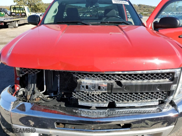 2013 Chevrolet Silverado 1500 LT with VIN 1GCNKSE03DZ234820, listed as a Copart auction lot 76083384 with 160,784 mi miles and Clean Title. Bid and sale history available at carsss.com. Image 11.