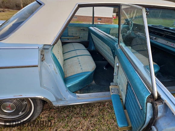 1964 Oldsmobile 88 z VIN 854M274413, wystawiony jako Copart lot #48237445 z przebiegiem 45 480 mil mil oraz Tytuł czysty. Historia ofert i sprzedaży dostępna na DreamBid. Obrazek 6.