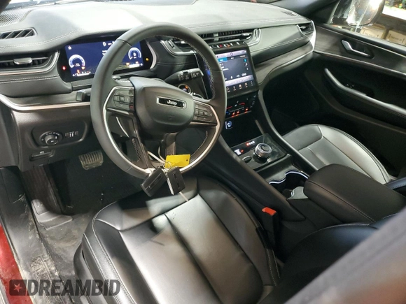 2024 Jeep Grand Cherokee Limited z VIN 1C4RJKBG9R8550516, wystawiony jako Copart lot #62032995 z przebiegiem 10 625 mil mil oraz Szkoda całkowita • Salvage title. Historia ofert i sprzedaży dostępna na DreamBid. Obrazek 8.