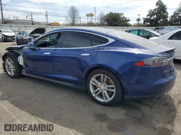 2015 Tesla Model S 85D with VIN 5YJSA1E27FF108017, listed as a Copart auction lot 45326545 with 119,065 mi miles and Salvage Title. Bid and sale history available at carsss.com. Image 2.