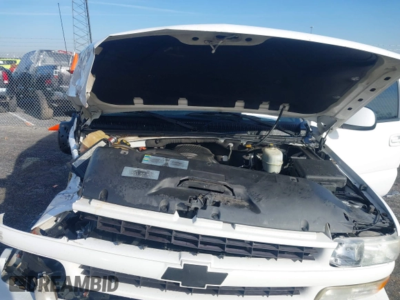 2005 Chevrolet Tahoe Z71 z VIN 1GNEK13T55R268077, wystawiony jako IAAI lot #41442024 z przebiegiem 205 176 mil mil oraz . Historia ofert i sprzedaży dostępna na DreamBid. Obrazek 10.