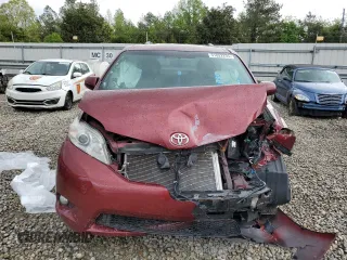 2015 Toyota Sienna XLE с VIN 5TDYK3DC2FS565567, выставлен на аукционе Copart как лот 51822235 с пробегом Не указан миль и Списание • Salvage title. История ставок и продаж доступна на DreamBid. Изображение 5.