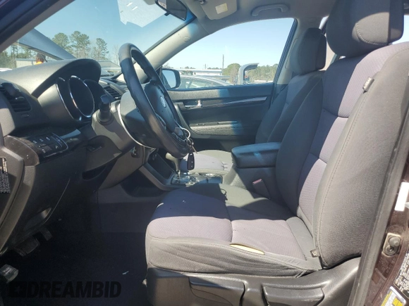 2012 Kia Sorento LX with VIN 5XYKTCA6XCG239428, listed as a Copart auction lot 48671735 with 173,091 mi miles and Salvage Title. Bid and sale history available at carsss.com. Image 7.