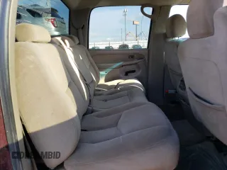 2003 GMC Sierra 1500HD SLE z VIN 1GTGK13U83F169598, wystawiony jako Copart lot #79264084 z przebiegiem 287 096 mil mil oraz Tytuł czysty. Historia ofert i sprzedaży dostępna na DreamBid. Obrazek 10.