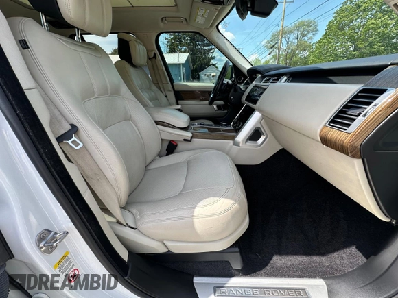 2019 Land Rover Range Rover HSE with VIN SALGS2SV0KA540872, listed as a Copart auction lot 59046305 with 130,477 mi miles and Clean title. Bid and sale history available at DreamBid. Image 5.