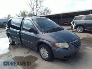 2007 Chrysler Town & Country LWB LX with VIN 2A4GP44R37R351747, listed as a IAAI auction lot 37668296 with 188,199 mi miles. Bid and sale history available at carsss.com. Image 1.