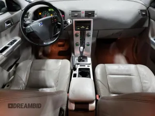 2010 Volvo V50 с VIN YV1382MW5A2575954, выставлен на аукционе Copart как лот 74050034 с пробегом 195 447 миль миль и Чистый • Clean title. История ставок и продаж доступна на DreamBid. Изображение 8.