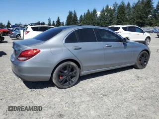 2015 Mercedes-Benz C 300 Luxury with VIN 55SWF4KB1FU022614, listed as a Copart auction lot 54110335 with 113,522 mi miles and Clean Title. Bid and sale history available at carsss.com. Image 3.