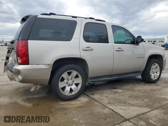2007 GMC Yukon SLT with VIN 1GKFC13017R159638, listed as a Copart auction lot 88973345 with 225,396 mi miles and Salvage Title. Bid and sale history available at carsss.com. Image 3.