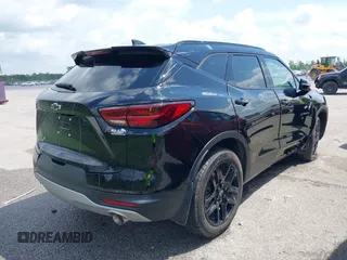 2024 Chevrolet Blazer LT с VIN 3GNKBDR47RS177142, выставлен на аукционе IAAI как лот 42119702 с пробегом 24 100 миль миль и . История ставок и продаж доступна на DreamBid. Изображение 4.