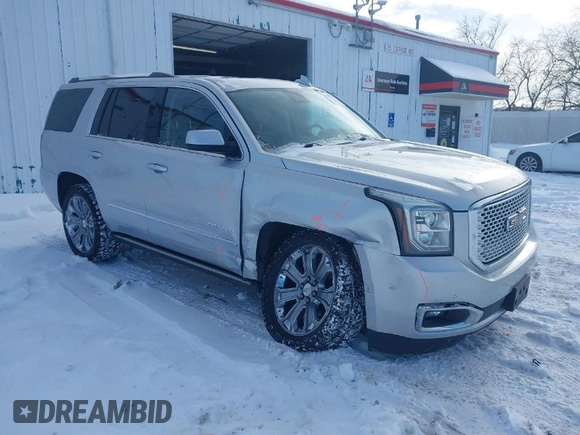 2016 GMC Yukon Denali with VIN 1GKS2CKJ7GR151020, listed as a IAAI auction lot 41539216 with 120,893 mi miles. Bid and sale history available at carsss.com. Image 1.